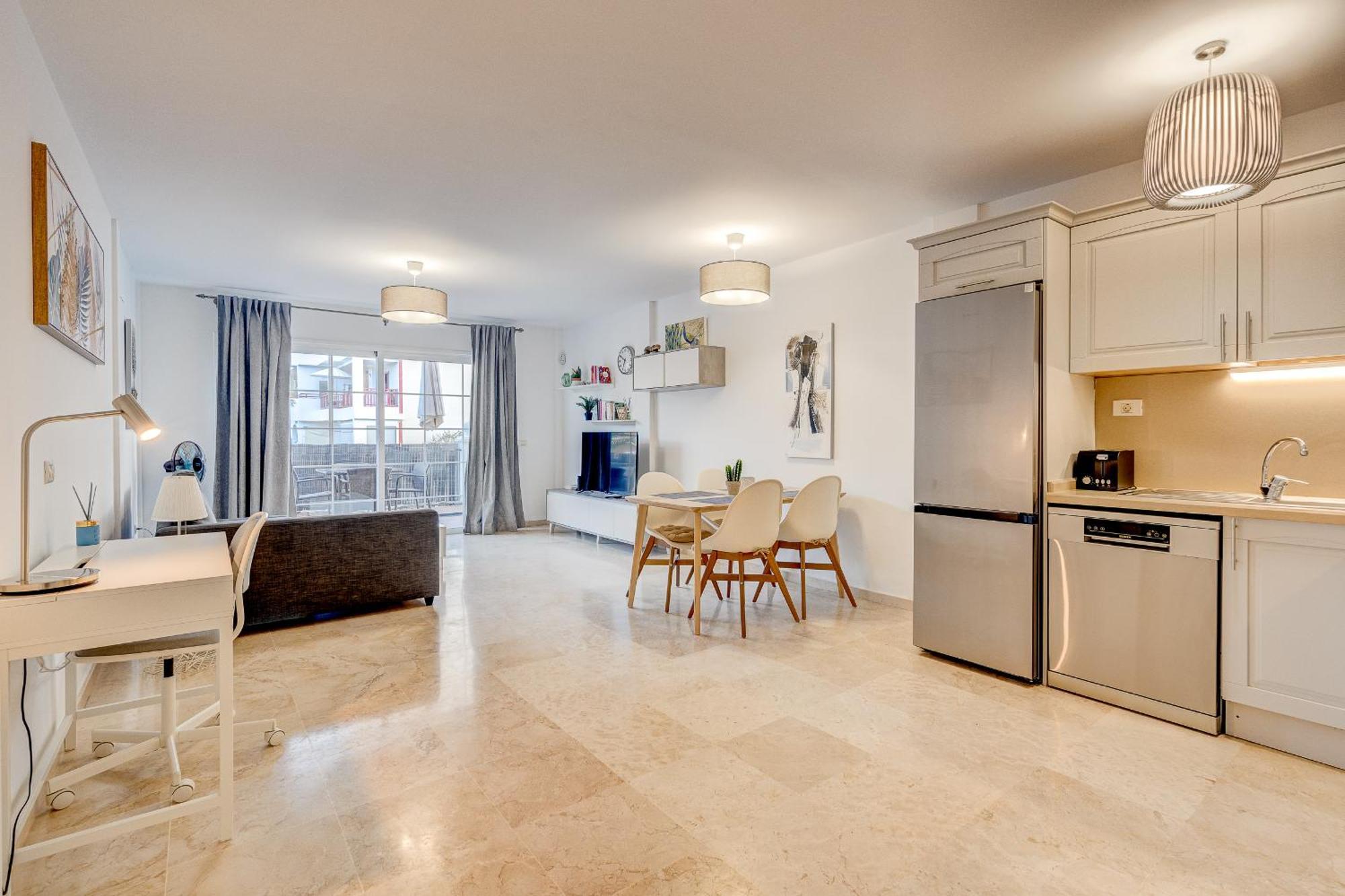 Paraiso Palm Mar Beautiful & Bright Renovated Apartment With Air Conditioning Екстериор снимка